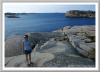 Suzanne on the rocks in Smögen