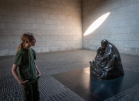 Kyle at Neue Wache in Berlin