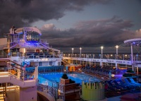 Pool deck on Anthem of the Seas