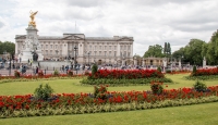 Buckingham Palace and Victoria Memorial in London