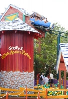 The Barnstormer kiddie-coaster