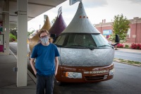 Kyle and Kissmobile at Hershey Chocolate World