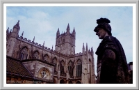 Roman statue and Bath abbey