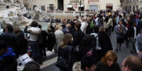 Crowds at Trevi Fountain