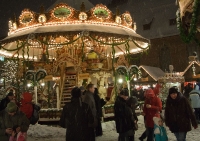 Nürnberg: Carousel at the Children\'s Market