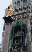 Munich: Rathaus column